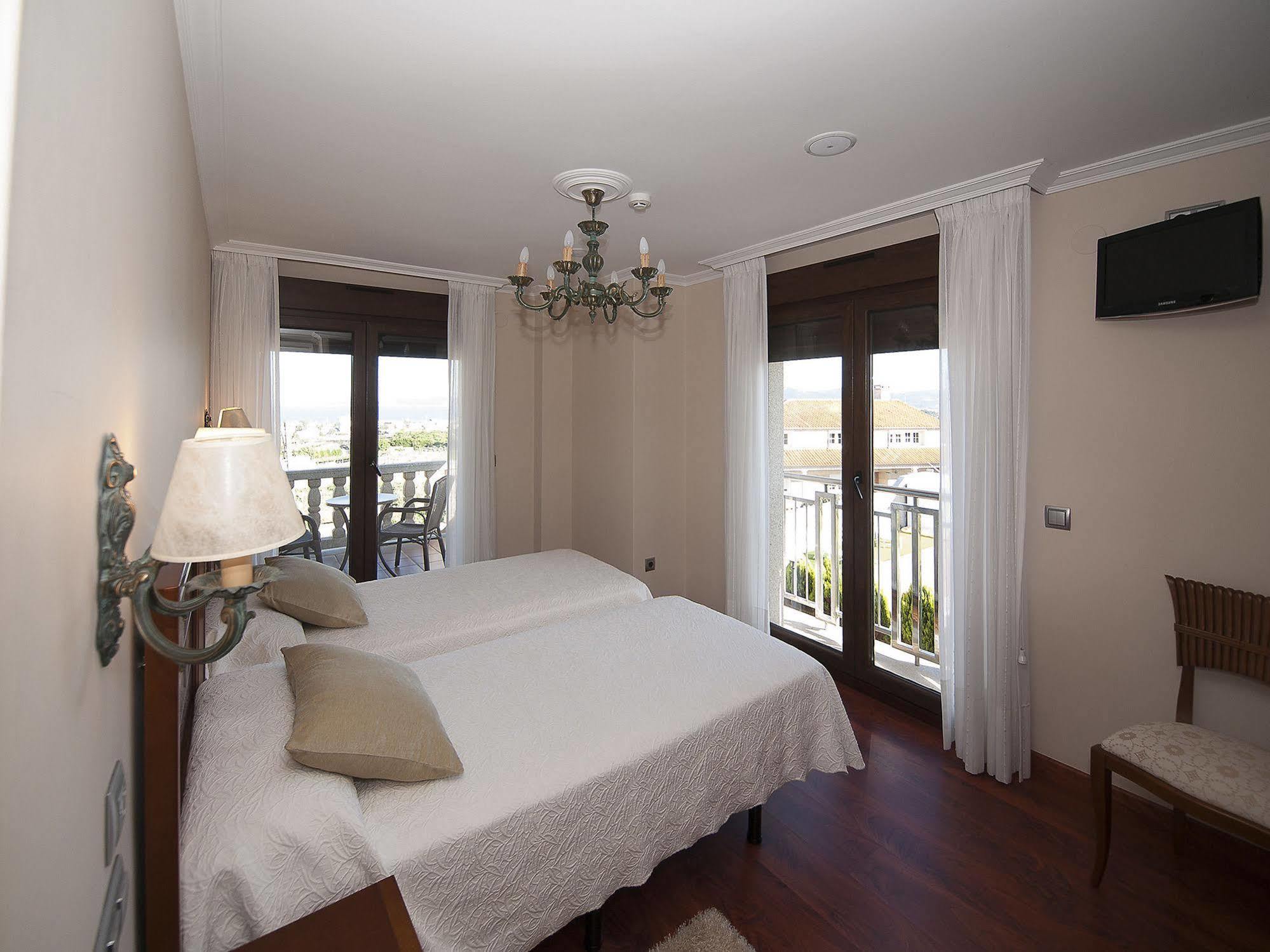 Pension Residencia A Cruzan (Adults Only) Noalla  Dış mekan fotoğraf